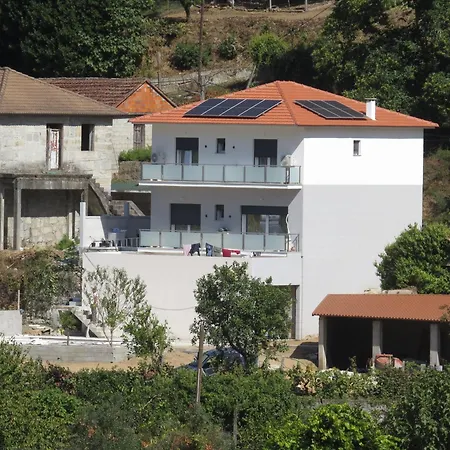 Manecas House Creative Reriz