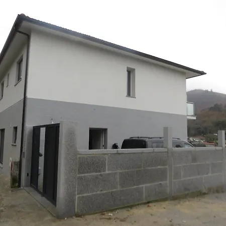 Manecas House Creative Reriz