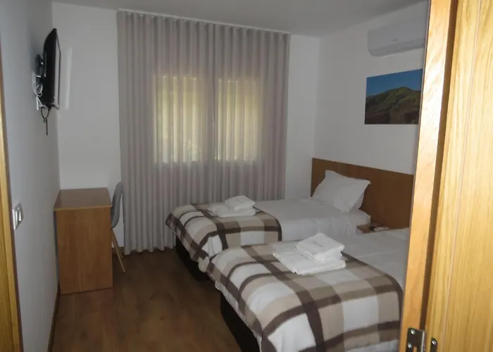 Manecas House Creative Гостевой дом Reriz
